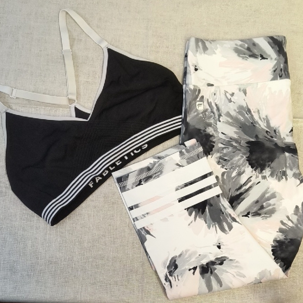Fabletics Black Bra and Monochrome Floral Leggings